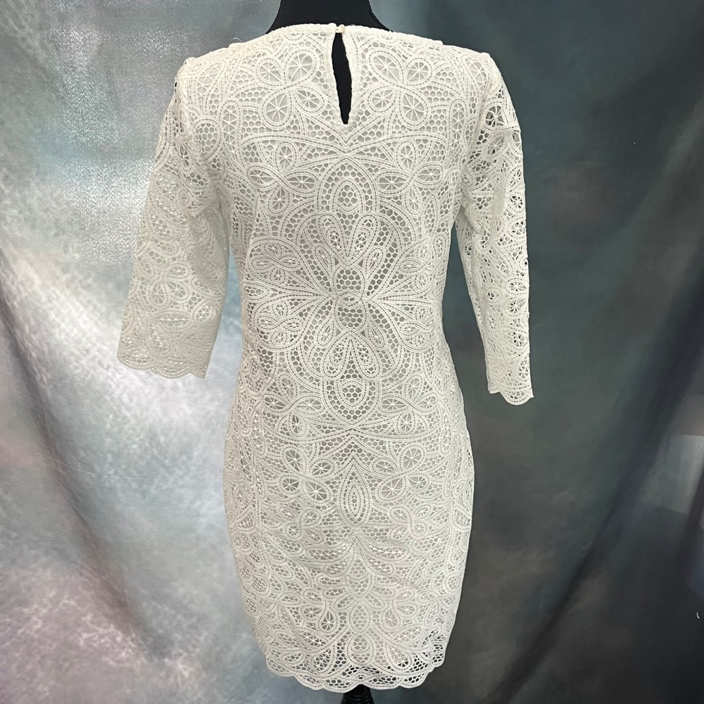 Lauren Ralph Lauren White Lace Medallion Sheath Dress 3/4 Sleeve Size 4 - Picture 5 of 7